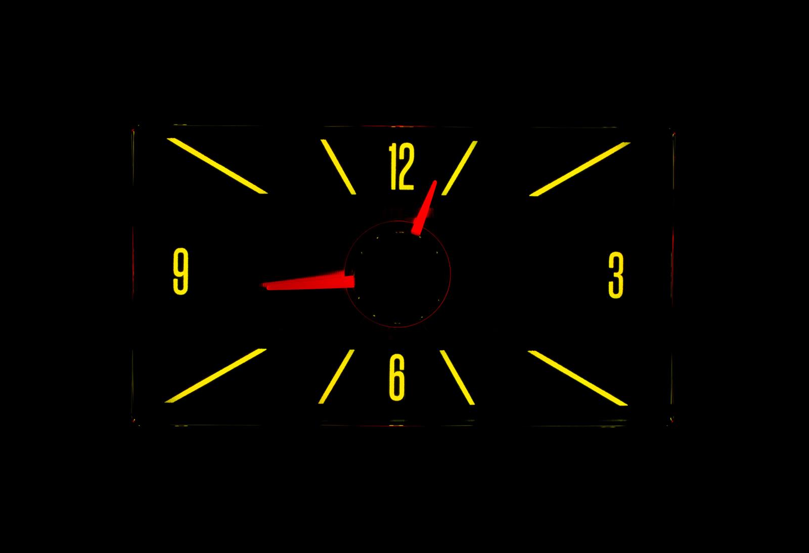 Dakota Digital RTX Series Analog Clocks RLC-57C-X