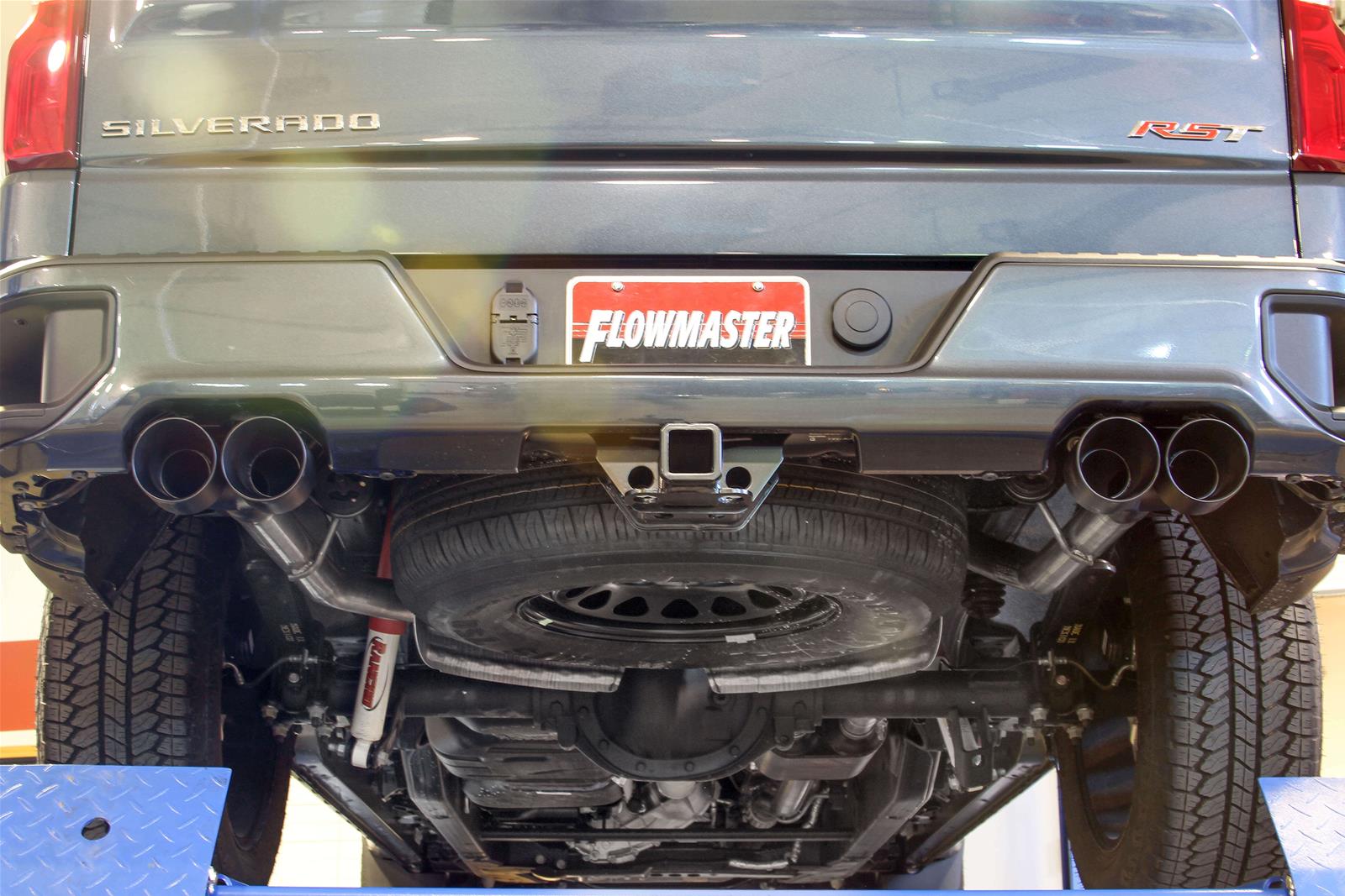 Flowmaster American Thunder Exhaust Systems 817895