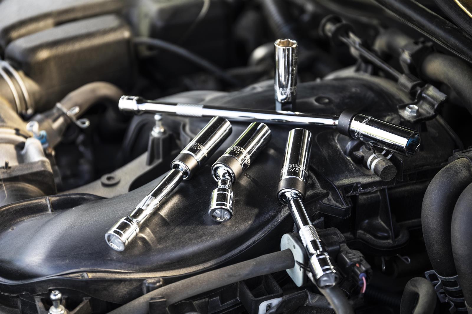 GearWrench Magnetic Swivel Spark Plug Socket Sets 80601