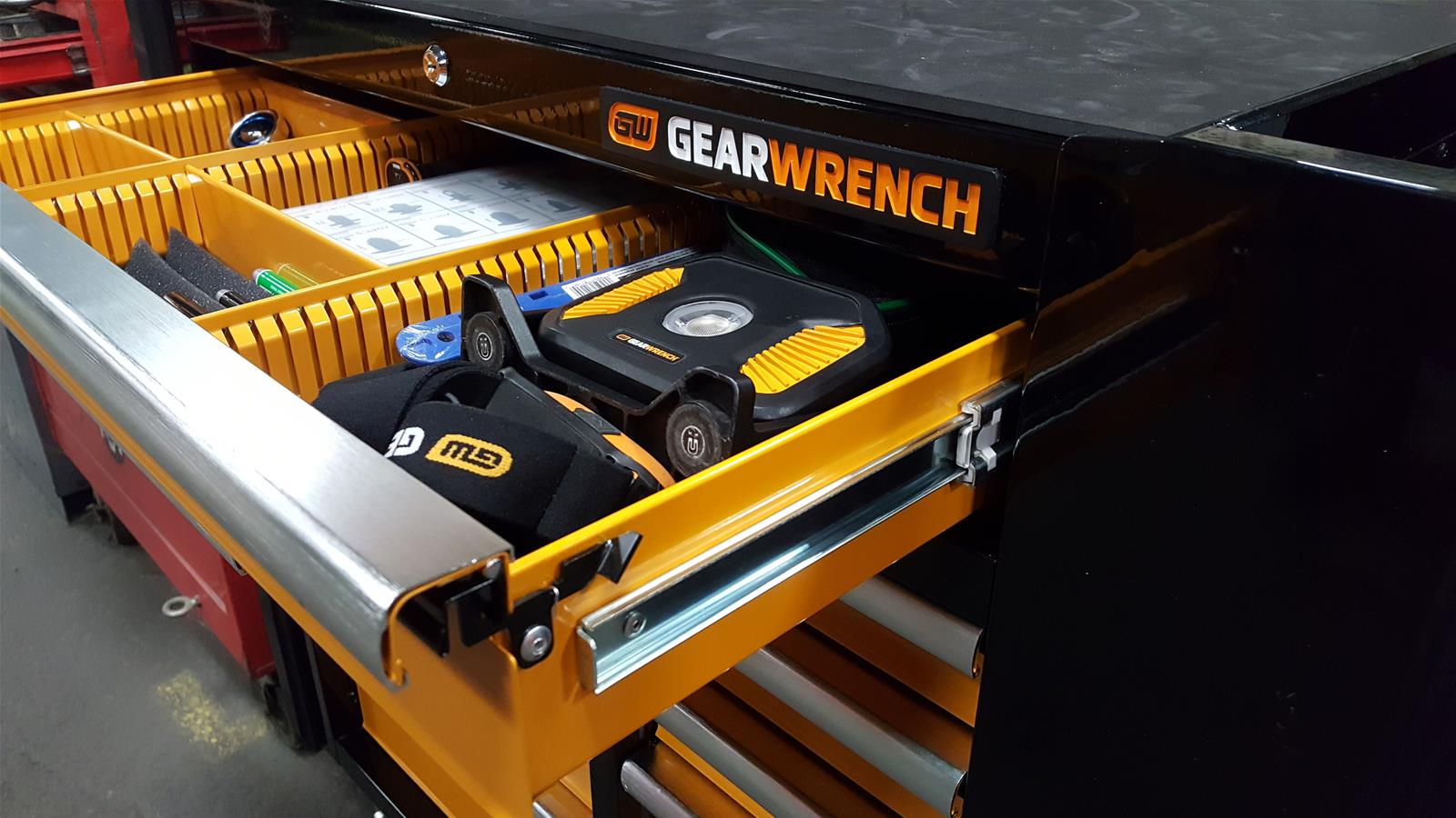 GearWrench Mobile Work Stations 83169