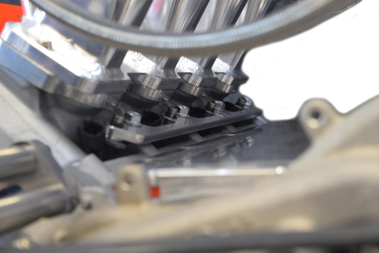 ICT Billet Fuel Rail Block-Off Plates 551325